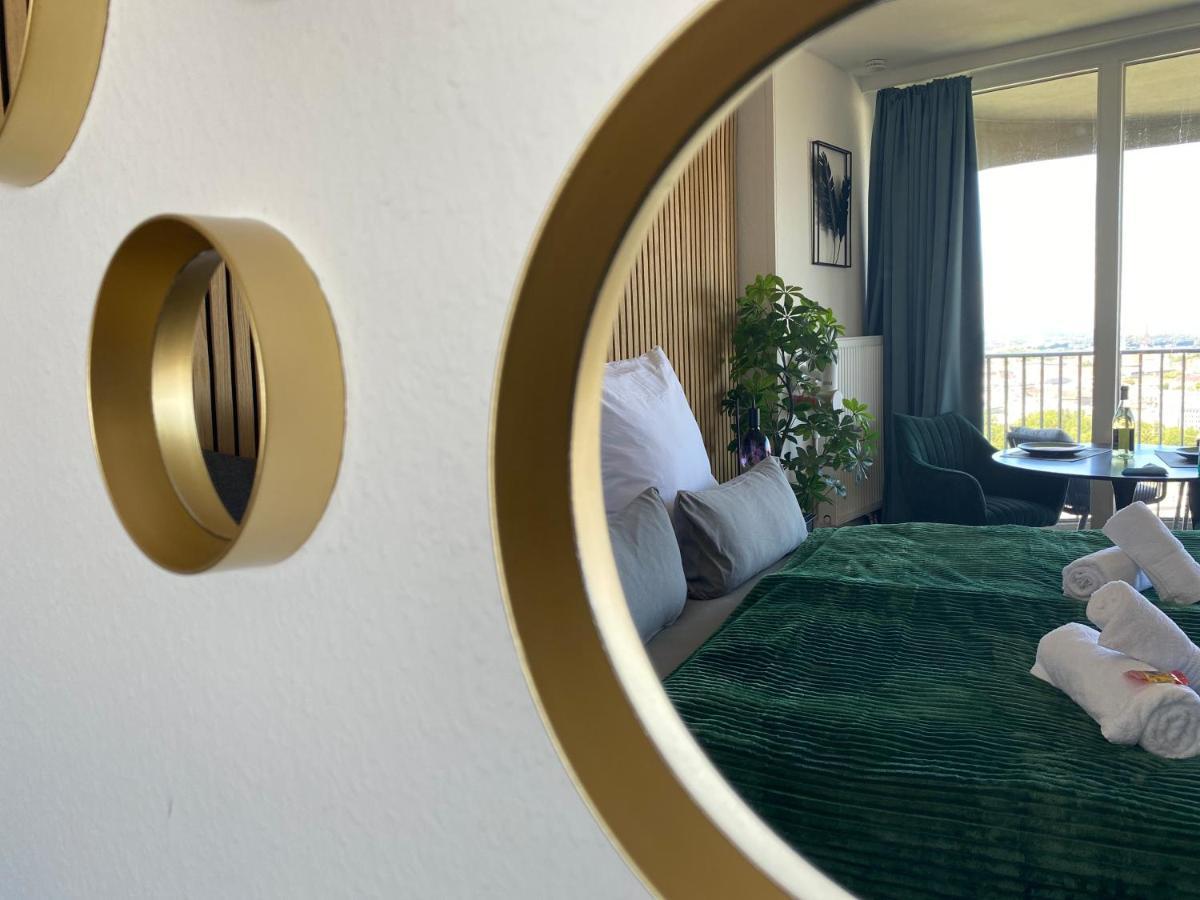 Hotel Tower I 26Th Floor I Boxspring I Nespresso Augsburg Luaran gambar